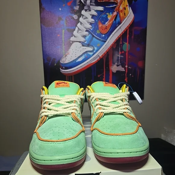 Nike Dunk SB Low Rodeo Green and Orange Size 12 m_6967583fdc3b4616ab4a4760.jpg main image 3